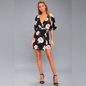 Lulu’s Take‎ Me Bouquet Black Floral Print Wrap Dress XL